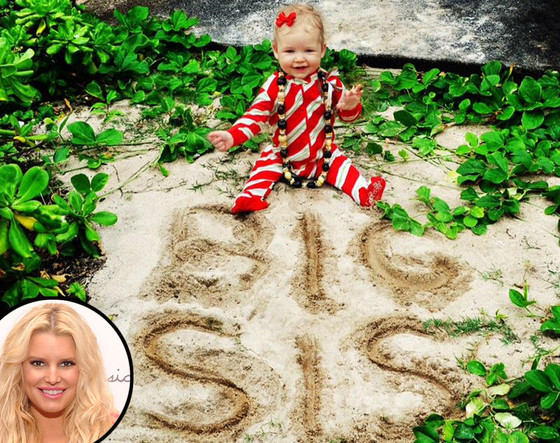Jessica Simpson, Maxwell, Twitter Jessica Simpson, Maxwell, Twitter